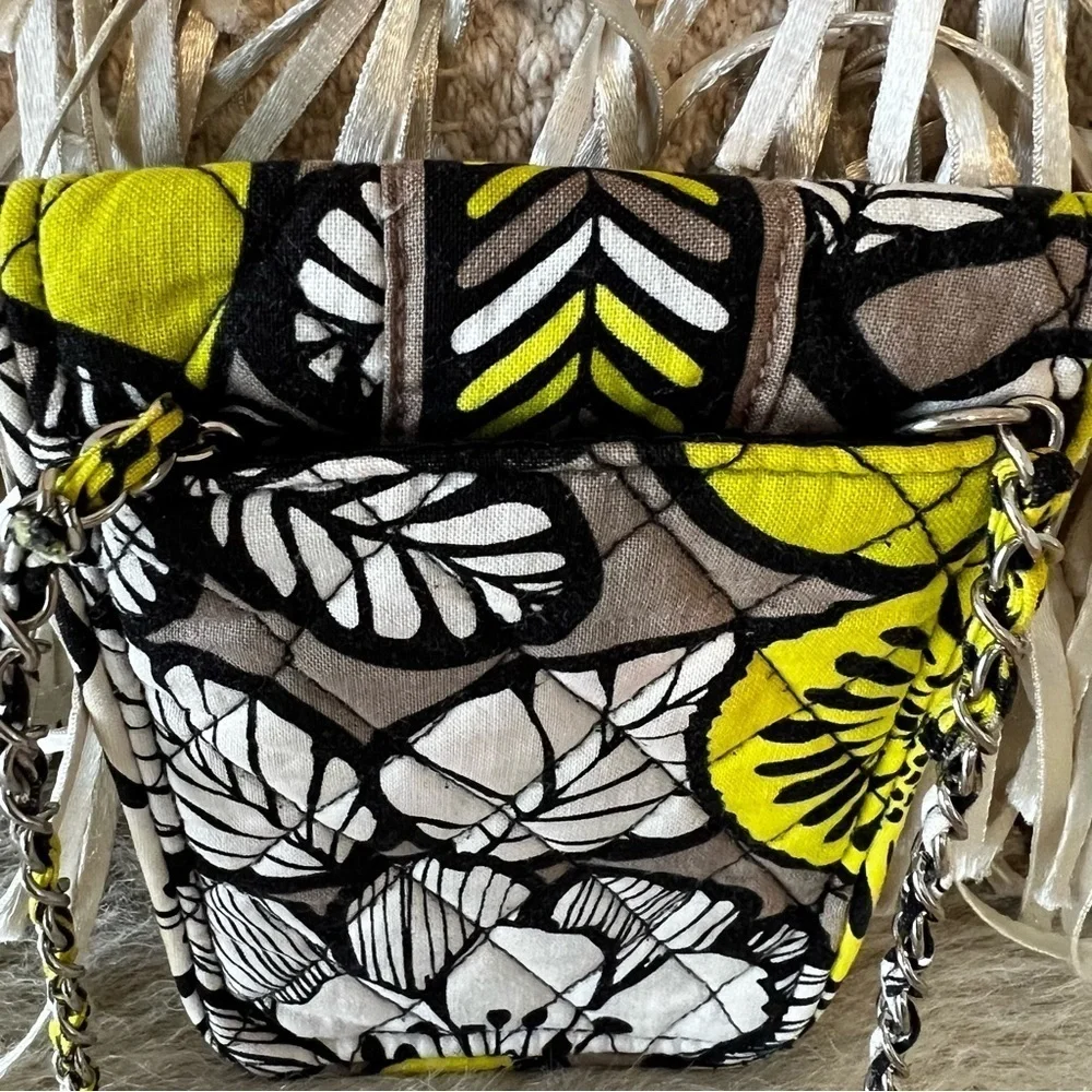 VERA BRADLEY Citron 2014 Mini Cellphone Crossbody Chainlink Yellow Black Floral